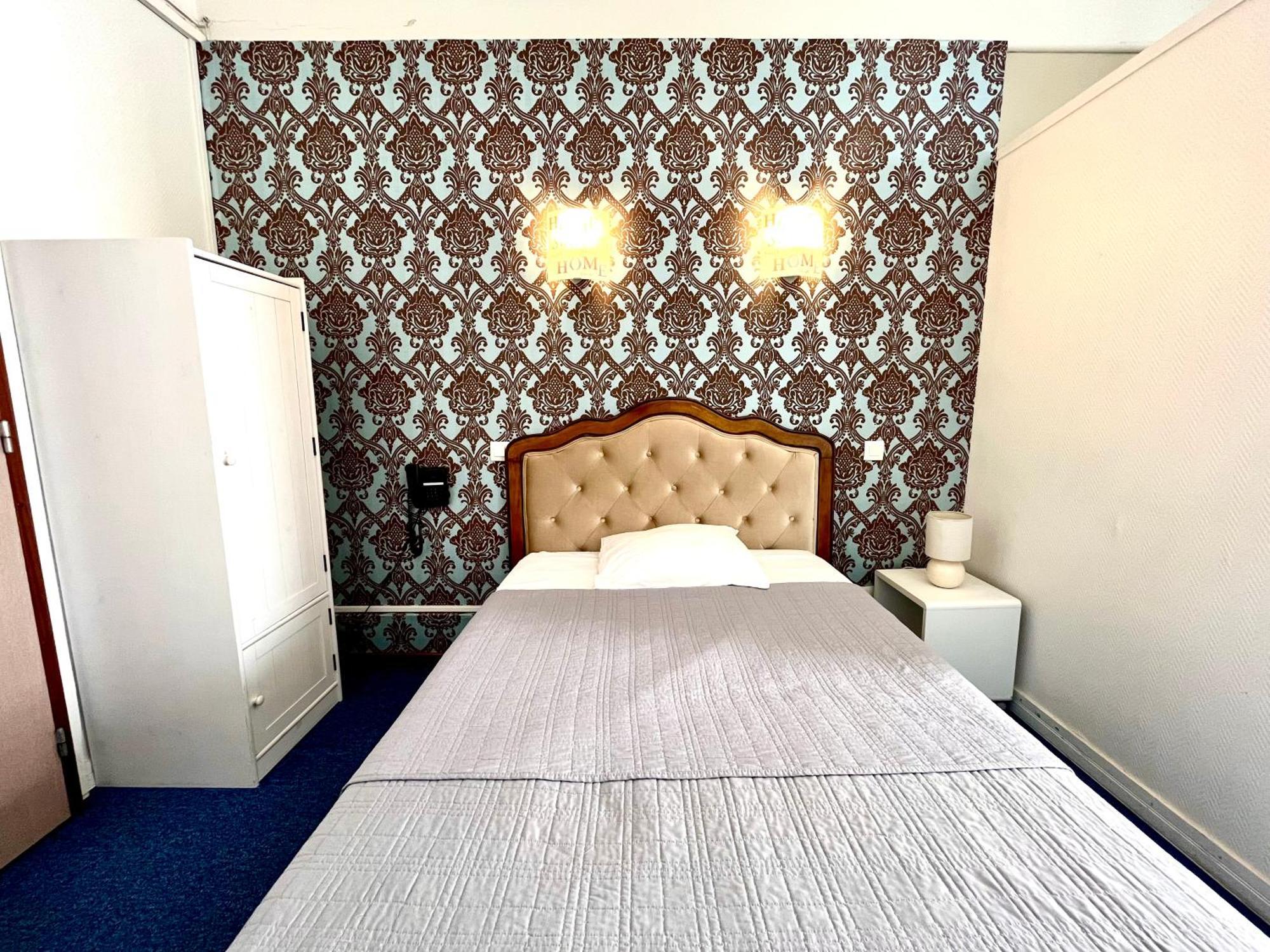 Le National Hotel